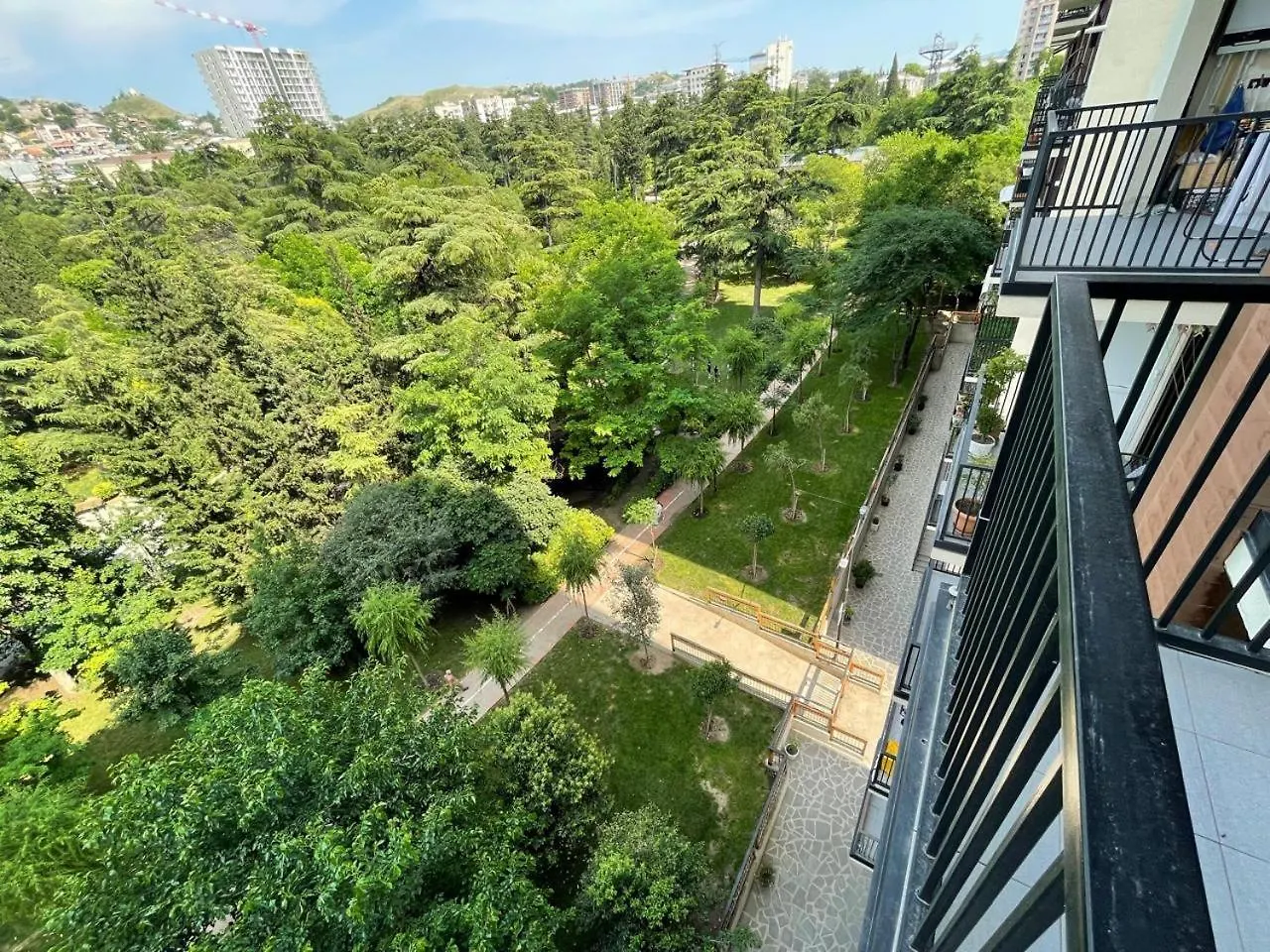Studio With Kikvidze Park View Tiflis